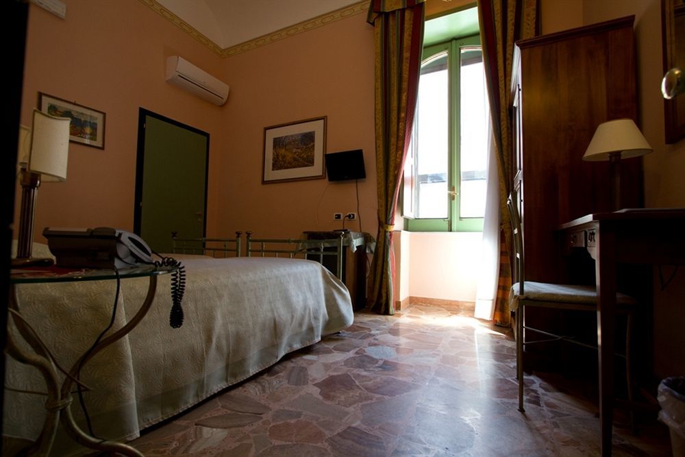 Hotel Posta Συρακούσες Εξωτερικό φωτογραφία