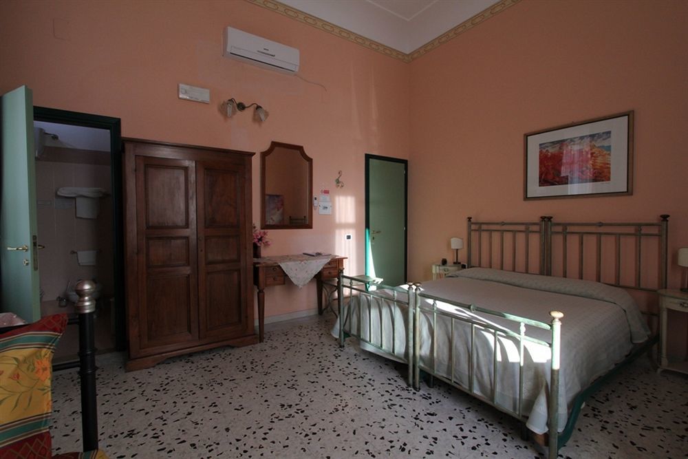 Hotel Posta Συρακούσες Εξωτερικό φωτογραφία