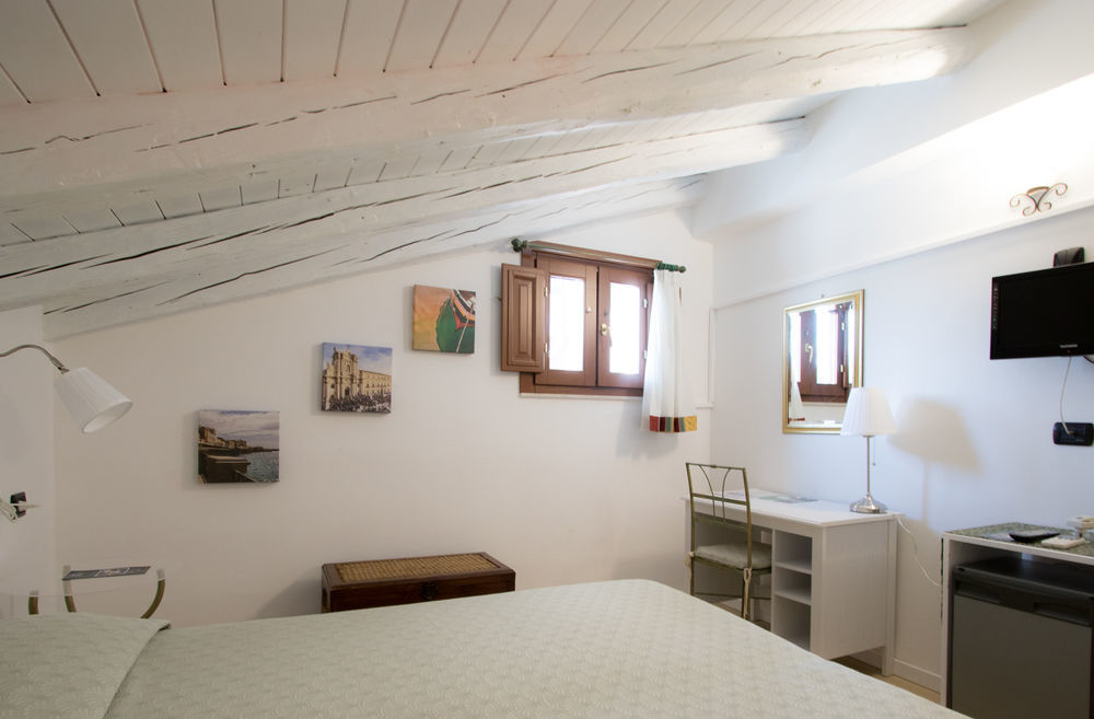 Hotel Posta Συρακούσες Εξωτερικό φωτογραφία